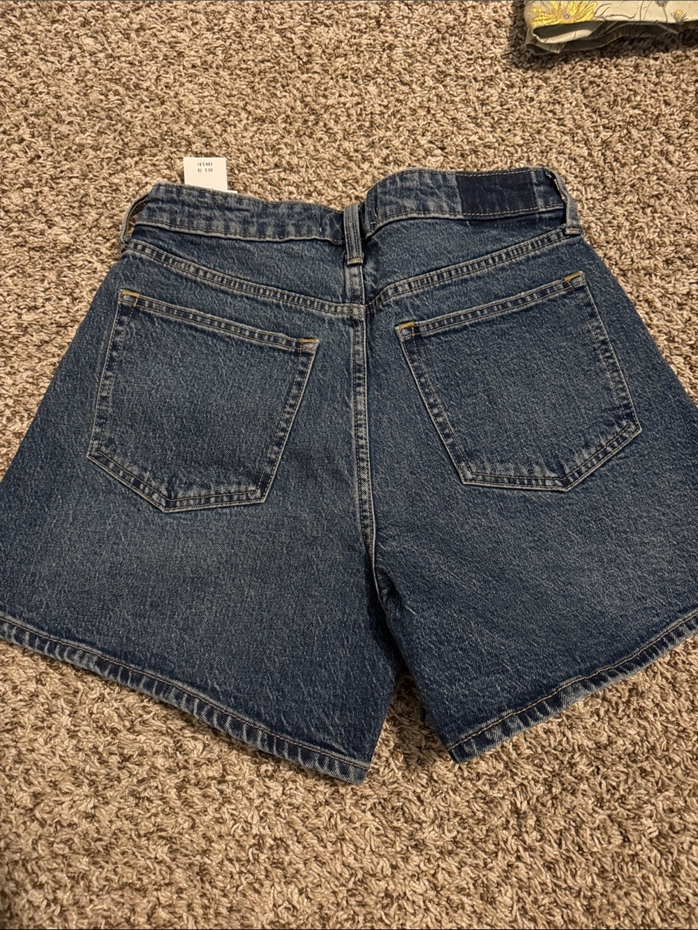 Abercrombie & Fitch dad Jean Shorts - Picture 3 of 3